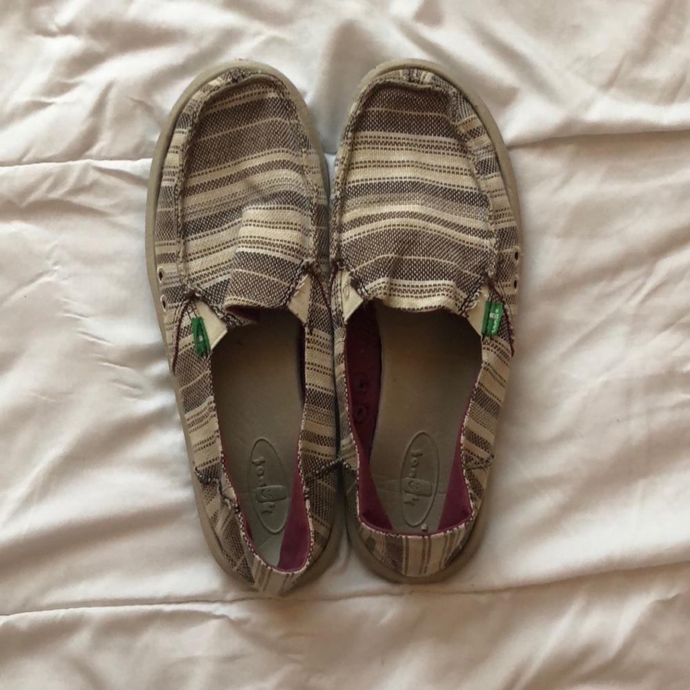 Sanuks